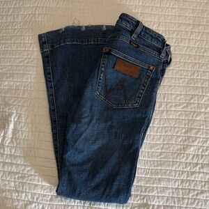 Wrangler Relaxed Fit Dark Blue Jeans